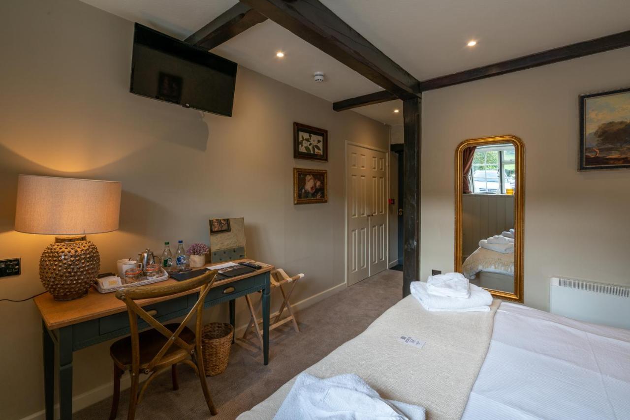 Hotel The Ring 'O' Bells Compton Martin Esterno foto